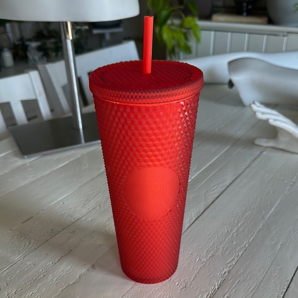 Starbucks Matte Red Studded Tumbler Cup 2020 for cold drinks only